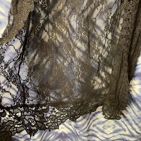 Polly & Ester Black Lace Duster - Picture 6 of 7